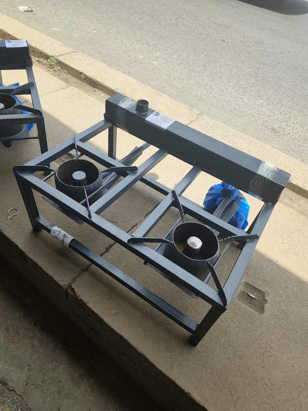 The double-burner frame